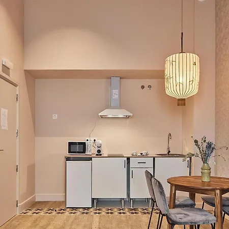 Апартаменты Awesome In With Kitchen