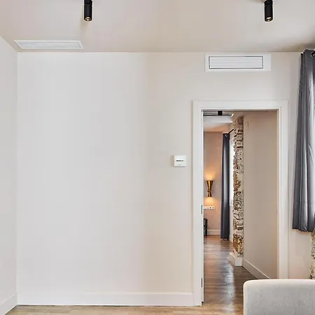 Awesome In With Kitchen Апартаменты